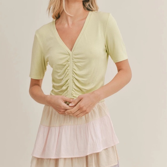 NEW Sadie & Sage- Ruched Top - Picture 1 of 8